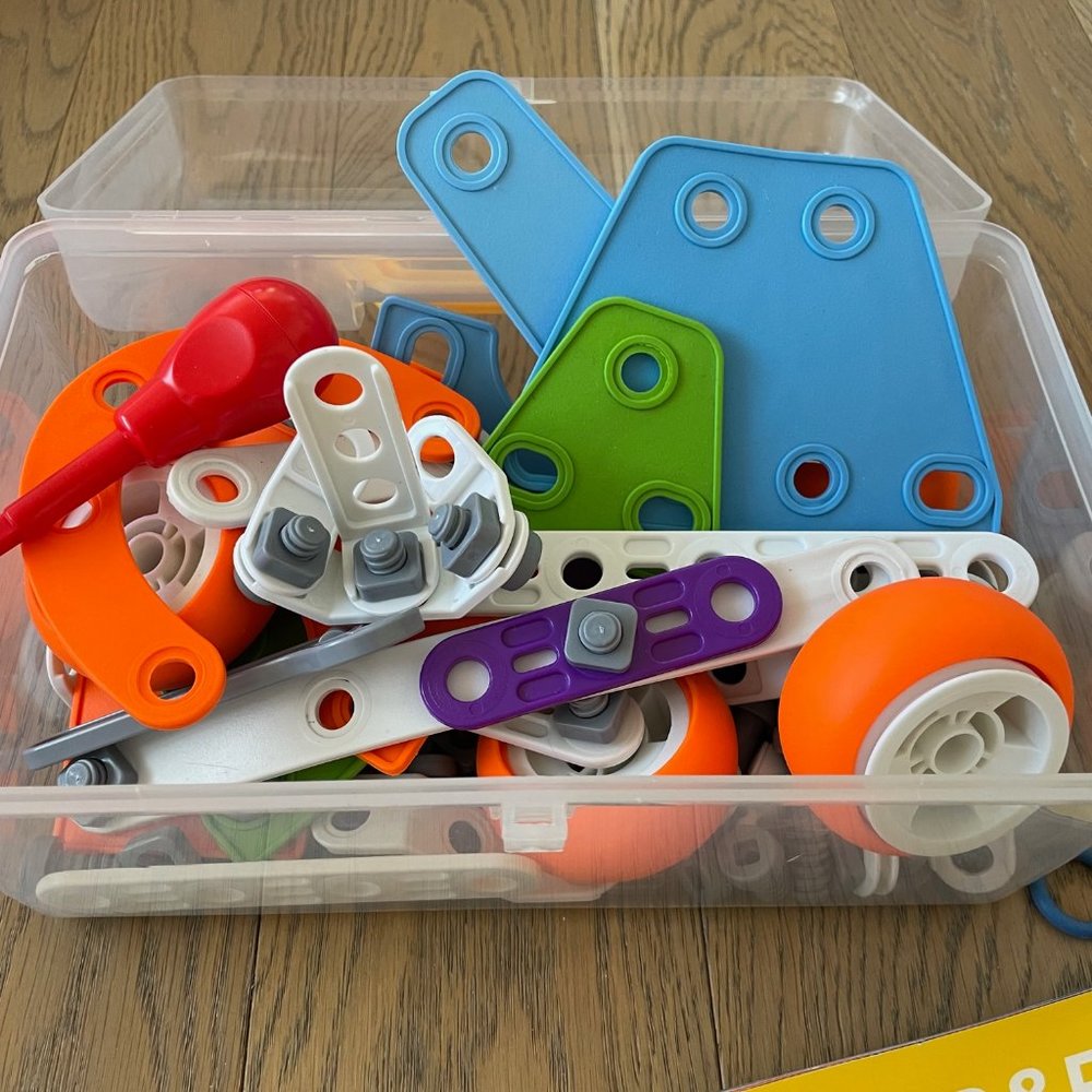 Tsomotto Build & Play Streamline Design Of Model STEM Activity Kit